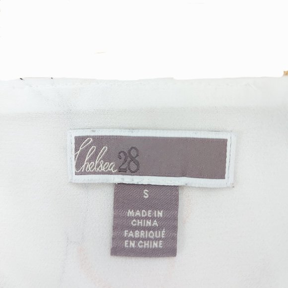 Chelsea28 Top Womens Small White Bohemian Cold Shoulder Flared Split Sleeve - Picture 8 of 9